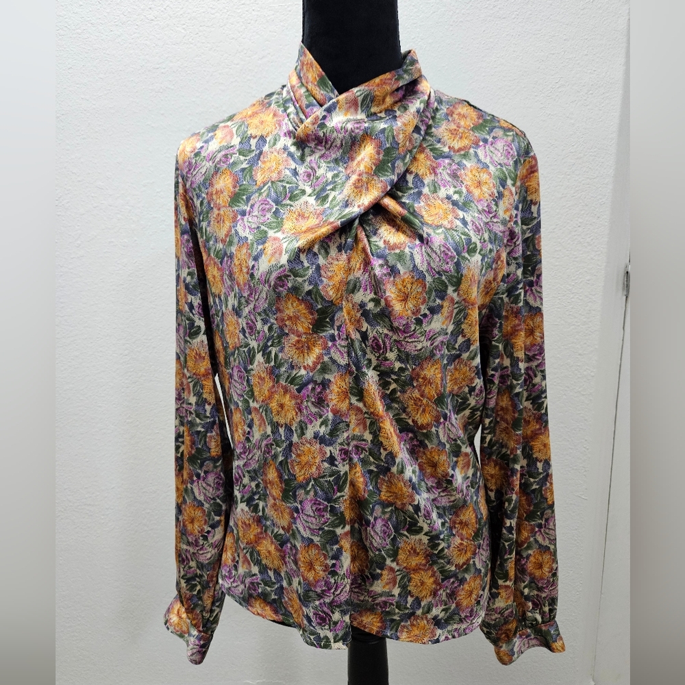 Blouse floral design Size 6